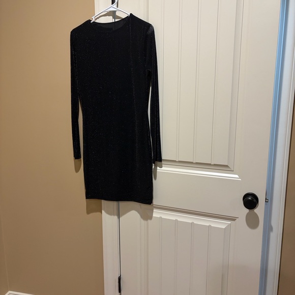 Dresses & Skirts - Elegant Black Long Sleeve Dress